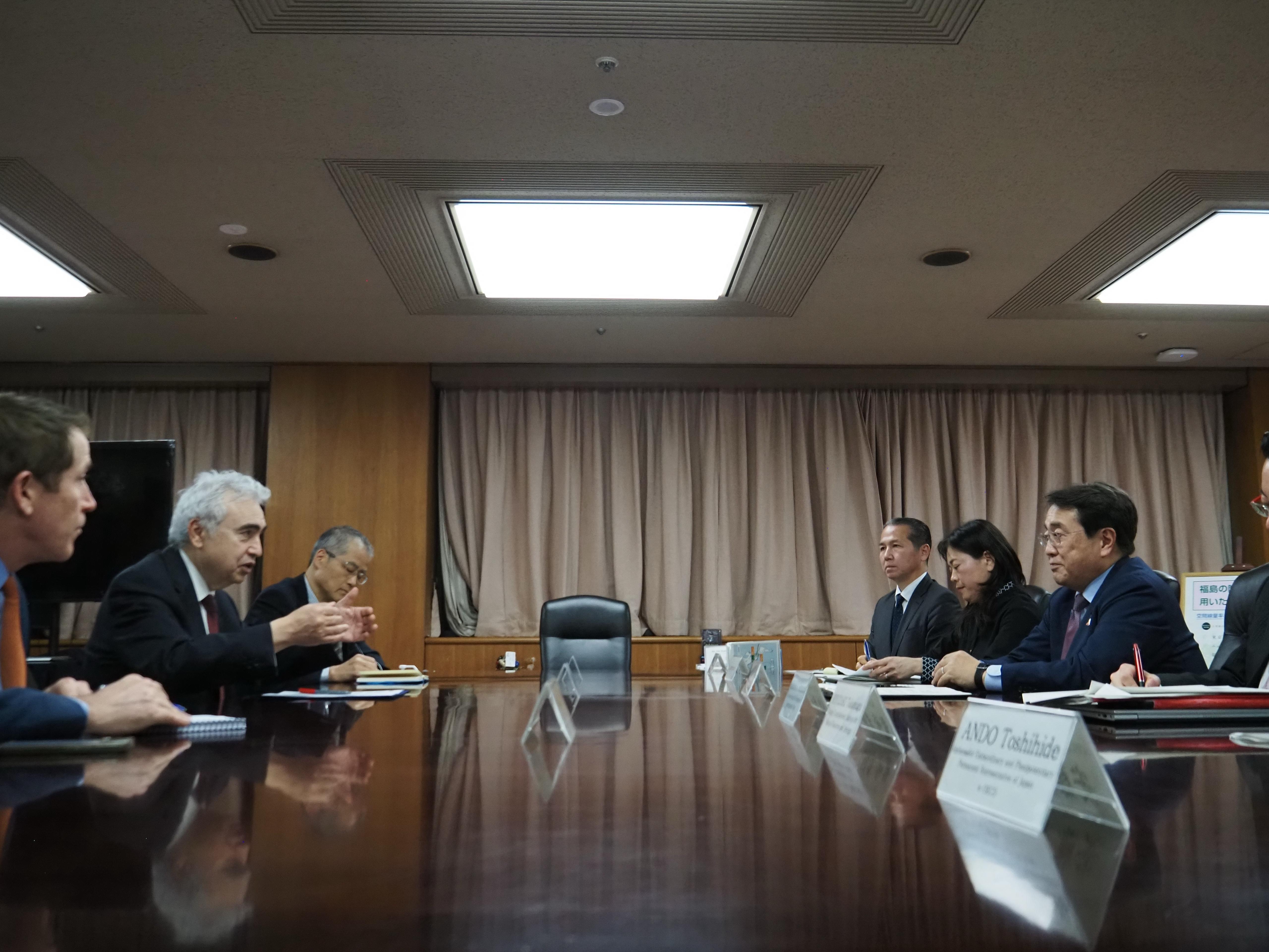 ���ﲿ�ձ���