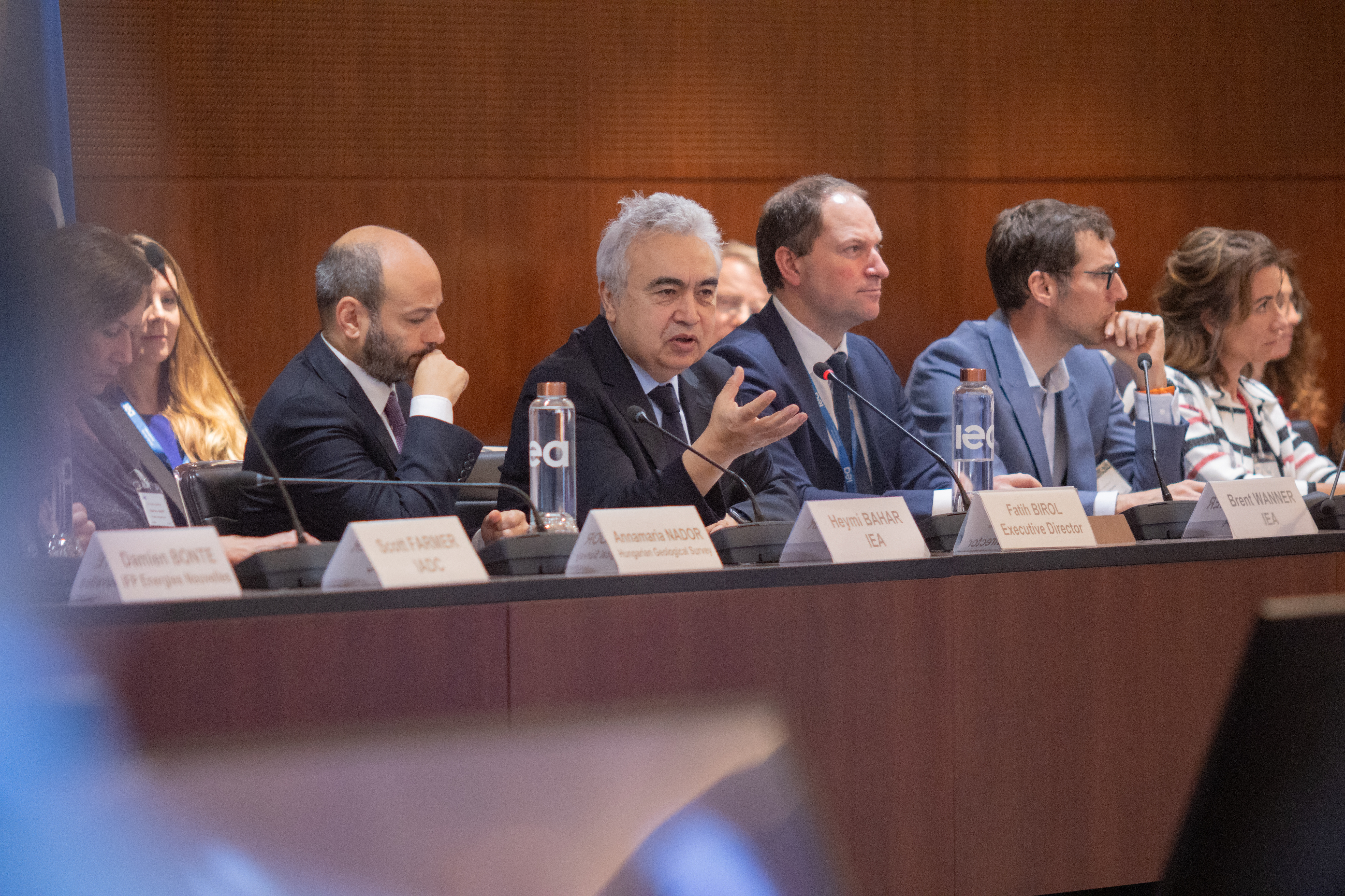 Photo depicts IEA hosts leading public and private sector stakeholders to discuss future of geothermal energy