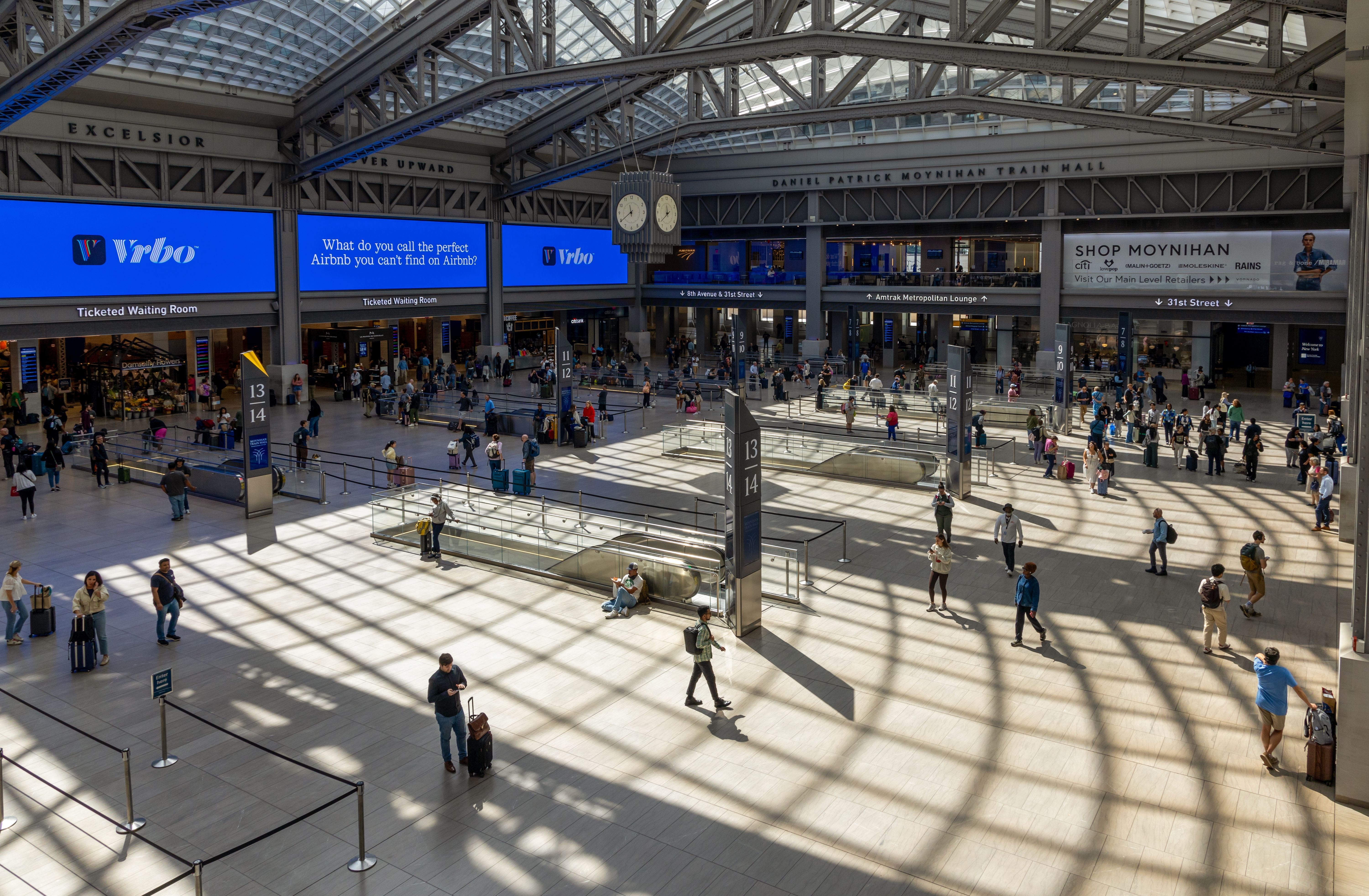 Shutterstock 2682317879