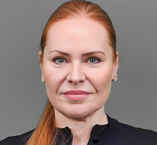 Lavinia  Bauerochse   Deutsche bank
