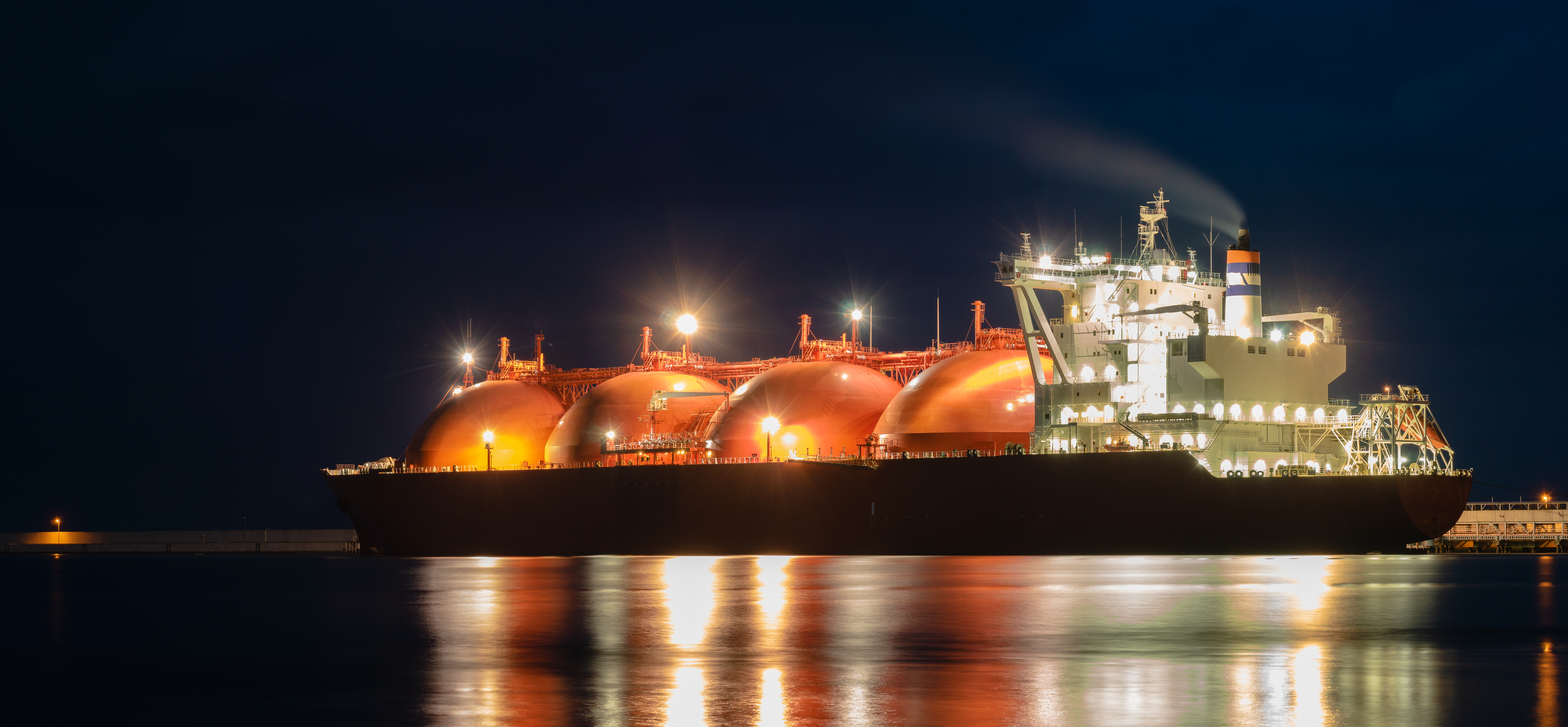 Gas Market Report Q2 2026 shutterstock 1901878660